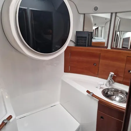 Barents Sail Sailboat Njord 2 Botel *